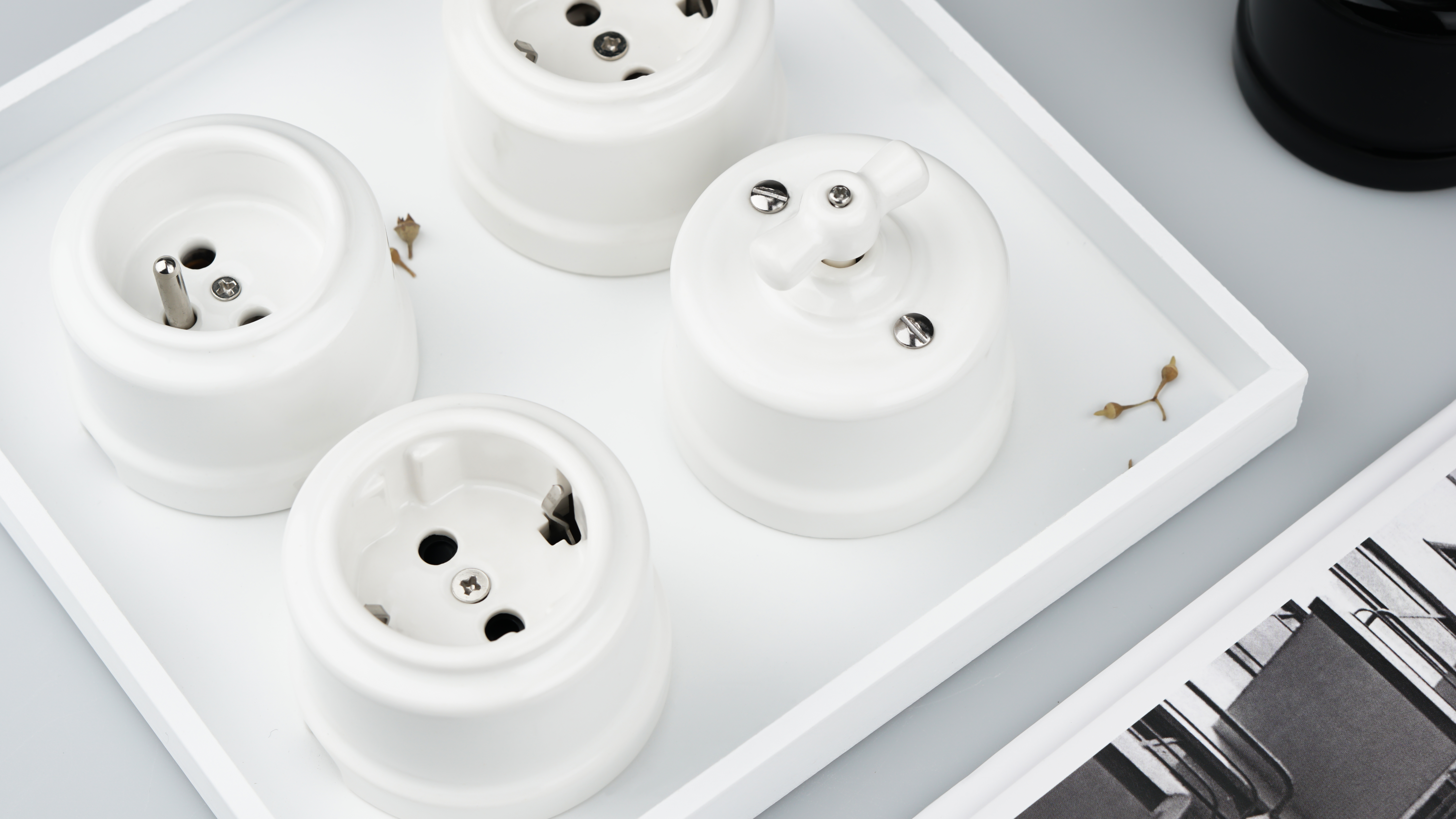 interrupteur mural en porcelaine